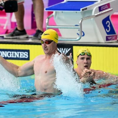 Games records fall as Aussie swimmers bank more gold