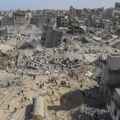 Israel to allow international force into Gaza: official