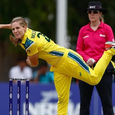 Australia's skipper edges Hundred clash of the captains