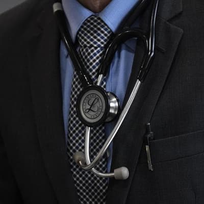 Doctors' AI usage raising privacy and safety concerns