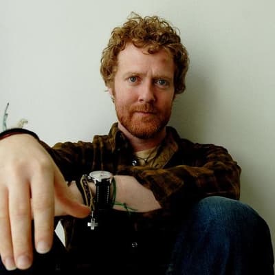 Oscar-winning musician Glen Hansard killed in crash