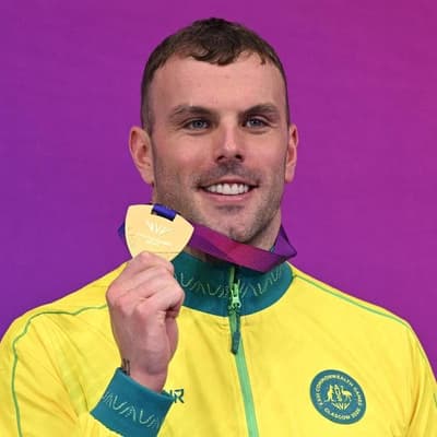 Thorpe mark falls, swimmers pocket $1.27m in bonuses