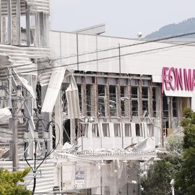 Hope dwindles as Japan quake death toll rises to 25