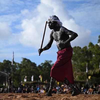 Didgeridoo rumble as Garma Festival bursts into life