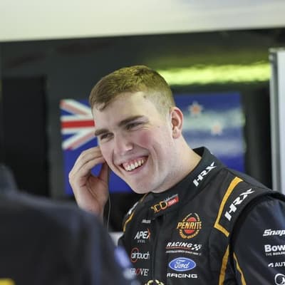 Kostecki spins out as Payne, Freeney nab Supercars wins