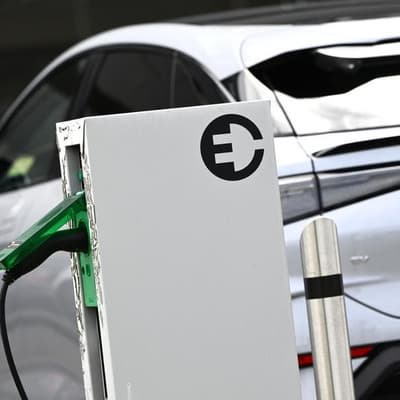 Sales surge: electric, hybrid cars drive vehicle record