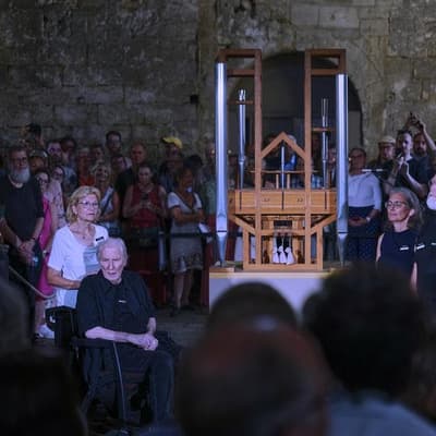 Organ in Germany to play one composition until 2640
