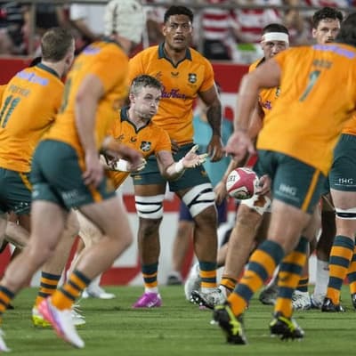 Wallabies defy Osaka heat, scramble for Kiss debut win