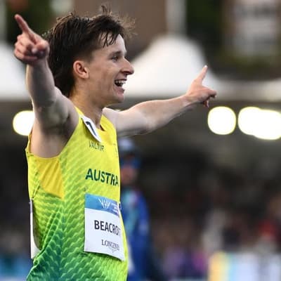 Aussie walking wizard Beacroft has world at his feat