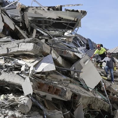 Colombia quake toll tops 250 as rescue search continues