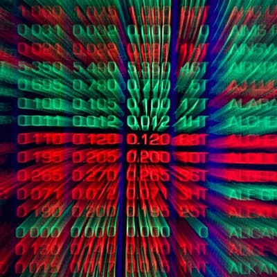 Australian shares fall as investors heed bank warnings
