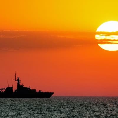 Ukraine offers Russia truce in Black Sea region