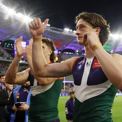 High-five for Amiss as Dockers snare minor premiership