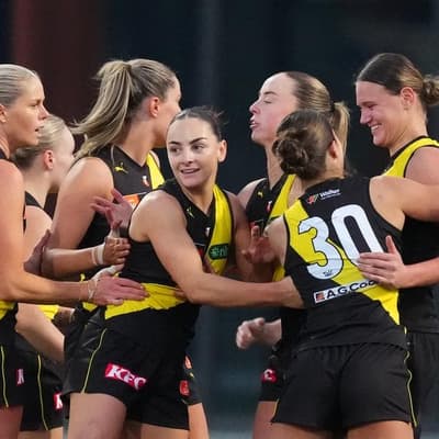 Tigers beat Magpies, Bulldogs post AFLW win over Suns