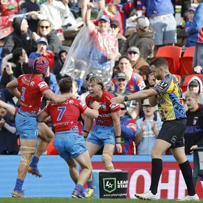 Sharpe to rescue as Knights keep top-four hopes alive