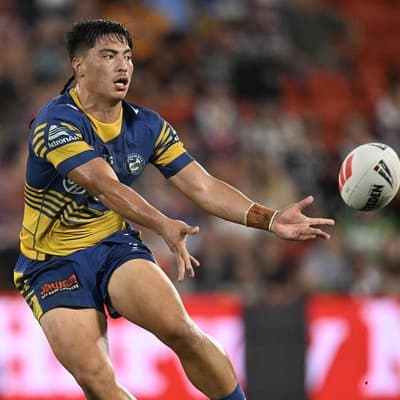 Squeezed-out Eel vows to fight on for NRL career