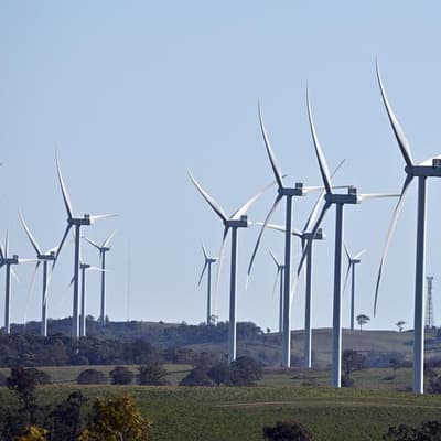 Collapsed wind turbine misattributed to Victorian farmer protest