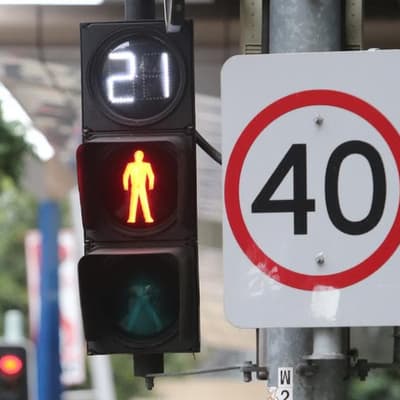 Mass arrest of Melbourne jaywalkers is an AI fabrication