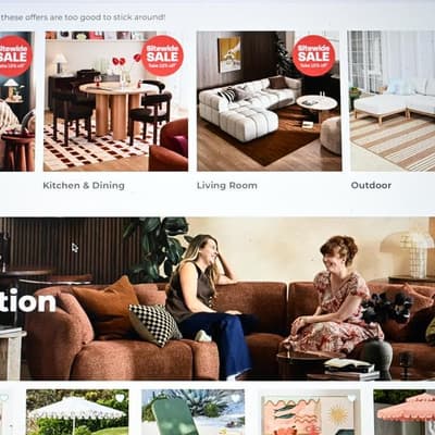 Retail sector woes continue after online icon slumps