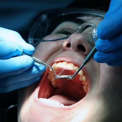 Labor putting bite on rivals with free dental pitch