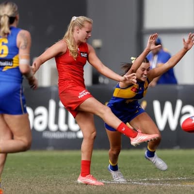 Teenager kicks five as Suns stun Eagles in AFLW upset