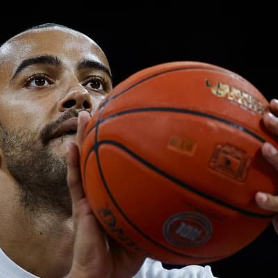 'X is my brother': Kings star forgiven over drug ban