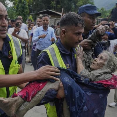 Hundreds dead, over 1000 missing after Himalayan flood
