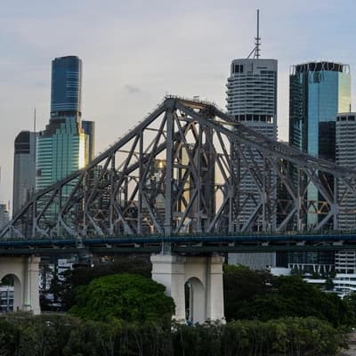 Identity of high-profile Queensland man stays secret