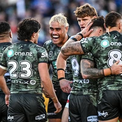 Cleary shines, prop sent off as Warriors beat Knights