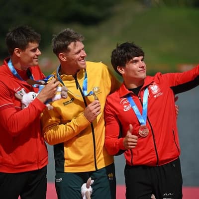 Aussie paddlers win more gold at world championships