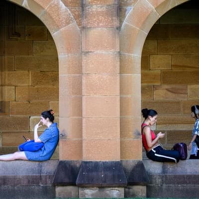 Hundreds of university staff to strike over AI changes