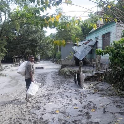 Flood response could take months as death toll climbs