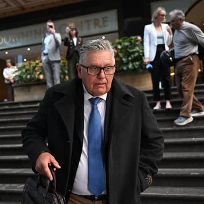 ‘Bury him’: Hadley’s explosive texts about rival Jones