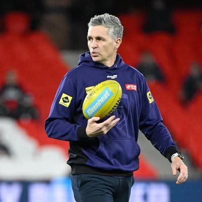 Flagmantle frenzy grows as Dockers brace for Hawks