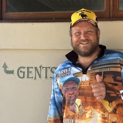 Mates jump at Green Shadows to get bus to Birdsville