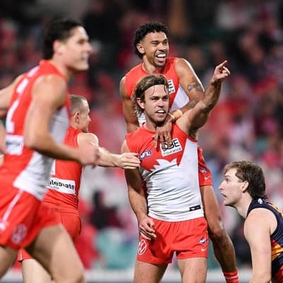 Swans 'separate person from problem' amid finals crisis