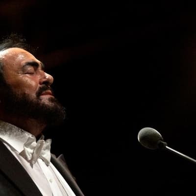 Family slams use of Pavarotti voice in far-right video