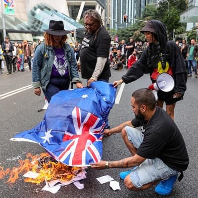 Liberals deny mooted flag-burning ban a One Nation ploy