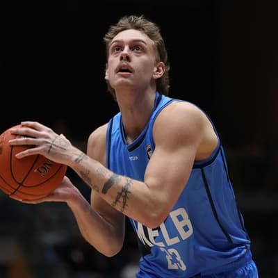 Re-United Travers stars as Melbourne blitz NBL rivals