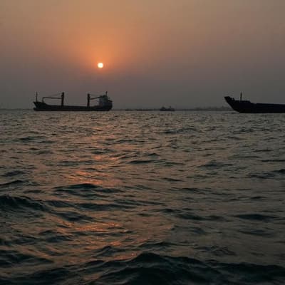 Iran says it plans new Gulf 'exclusion zone'