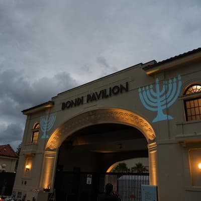 Bring more light: festival to mark Bondi anniversary