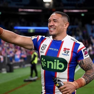 Veteran Knight wants to suit up for 17th NRL season