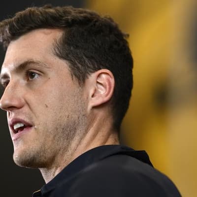 Meek revenge plot as Hawks aim to derail Lions dynasty