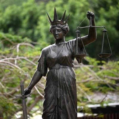Tough kids bail laws remain with 'adult time' push on