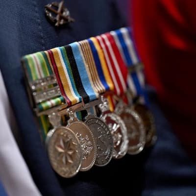Senators aim to rip cap off veteran health care payment