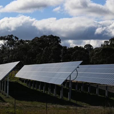 'Stuck': enough energy projects planned, too few built