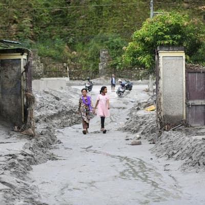 Nepal floods a climate 'wake-up call' for Australia