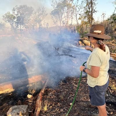 Residents urged to be vigilant as bushfire still burns