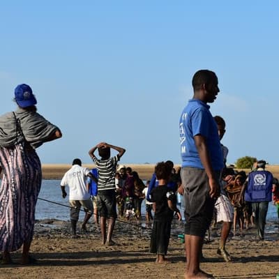 Yemenis take to boats to flee as Mideast war spreads