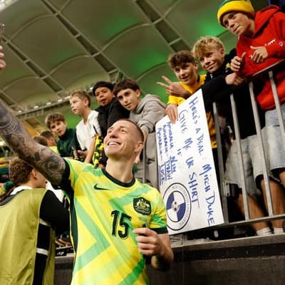 Retired Socceroo scores Asian Champions League worldie